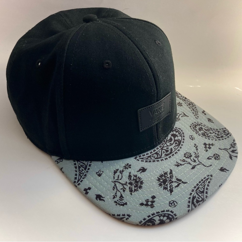 Vans Black and Sage patterned SnapBack Cap